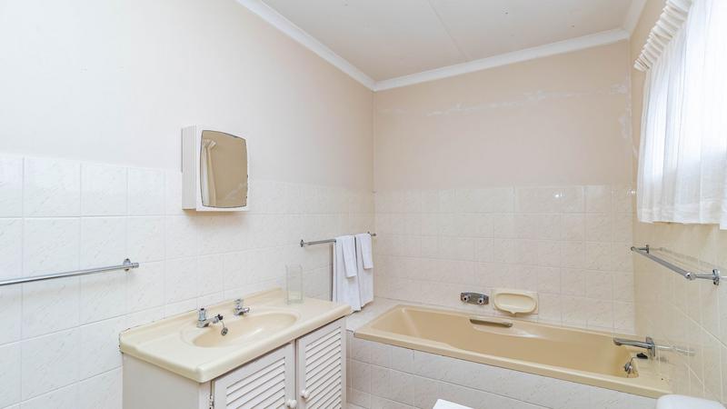 4 Bedroom Property for Sale in Bayview Western Cape